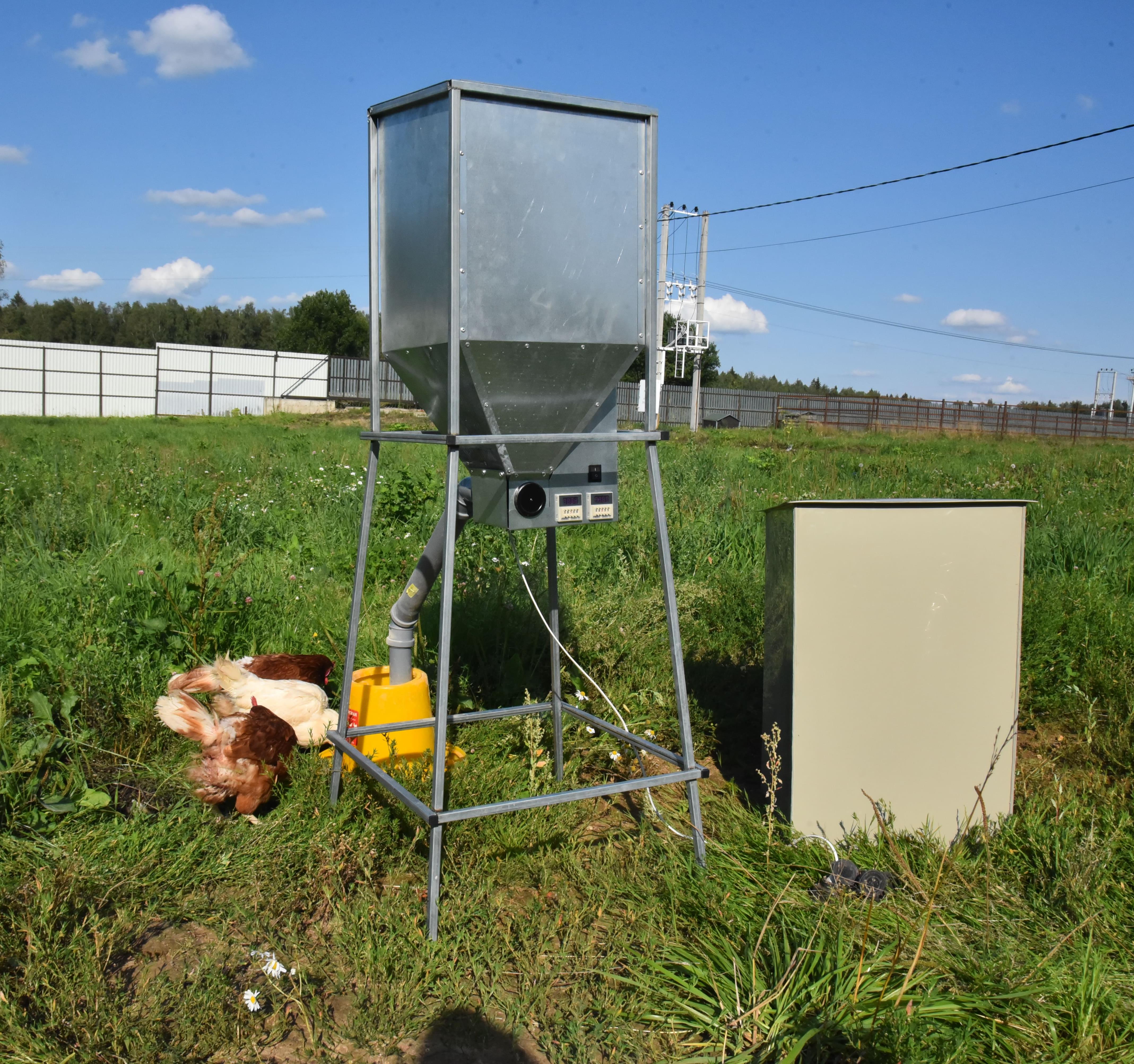 Бункер кормовой автоматический "Дозатор 135". Фото 9