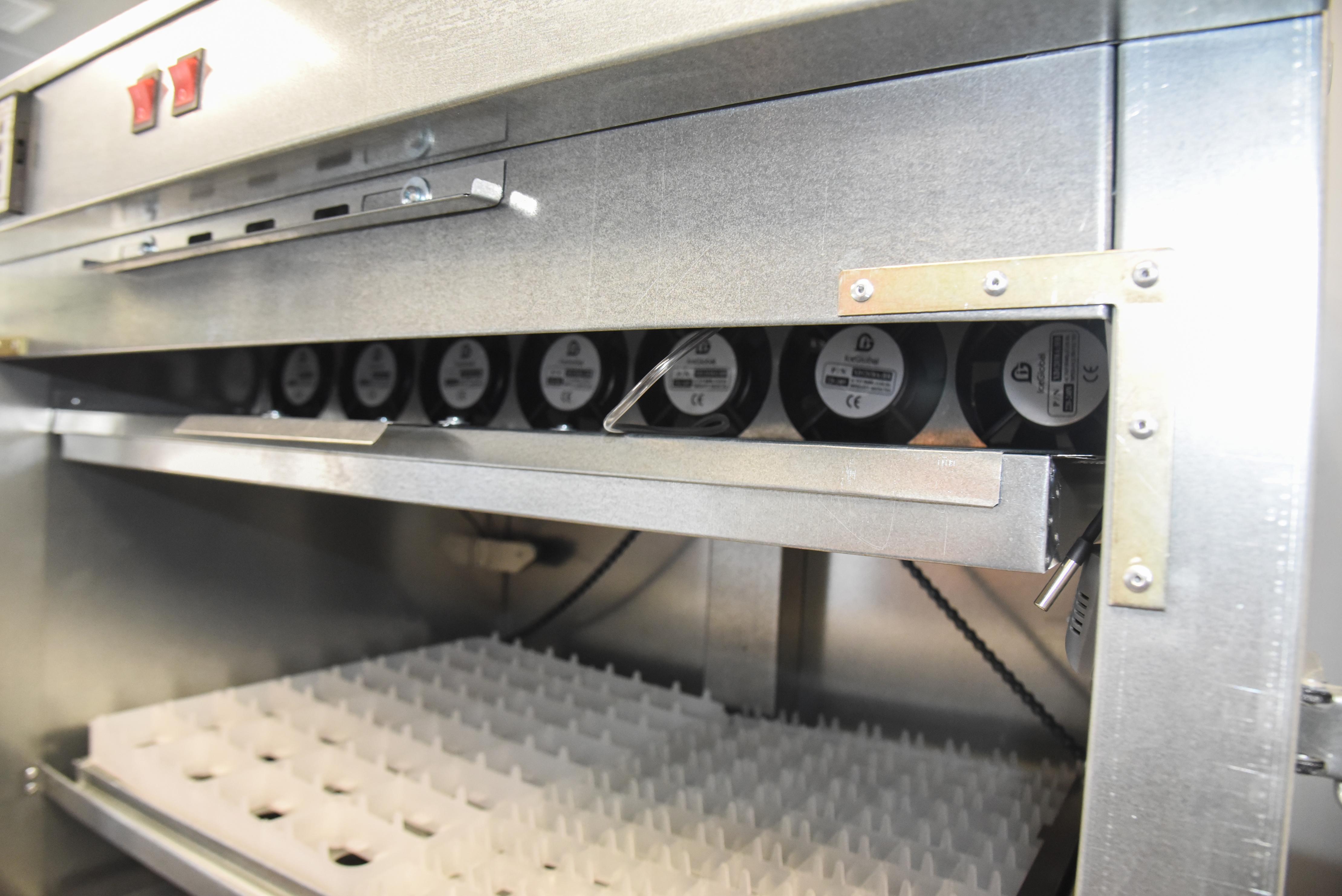 Инкубатор АИ-1400. Фото 9