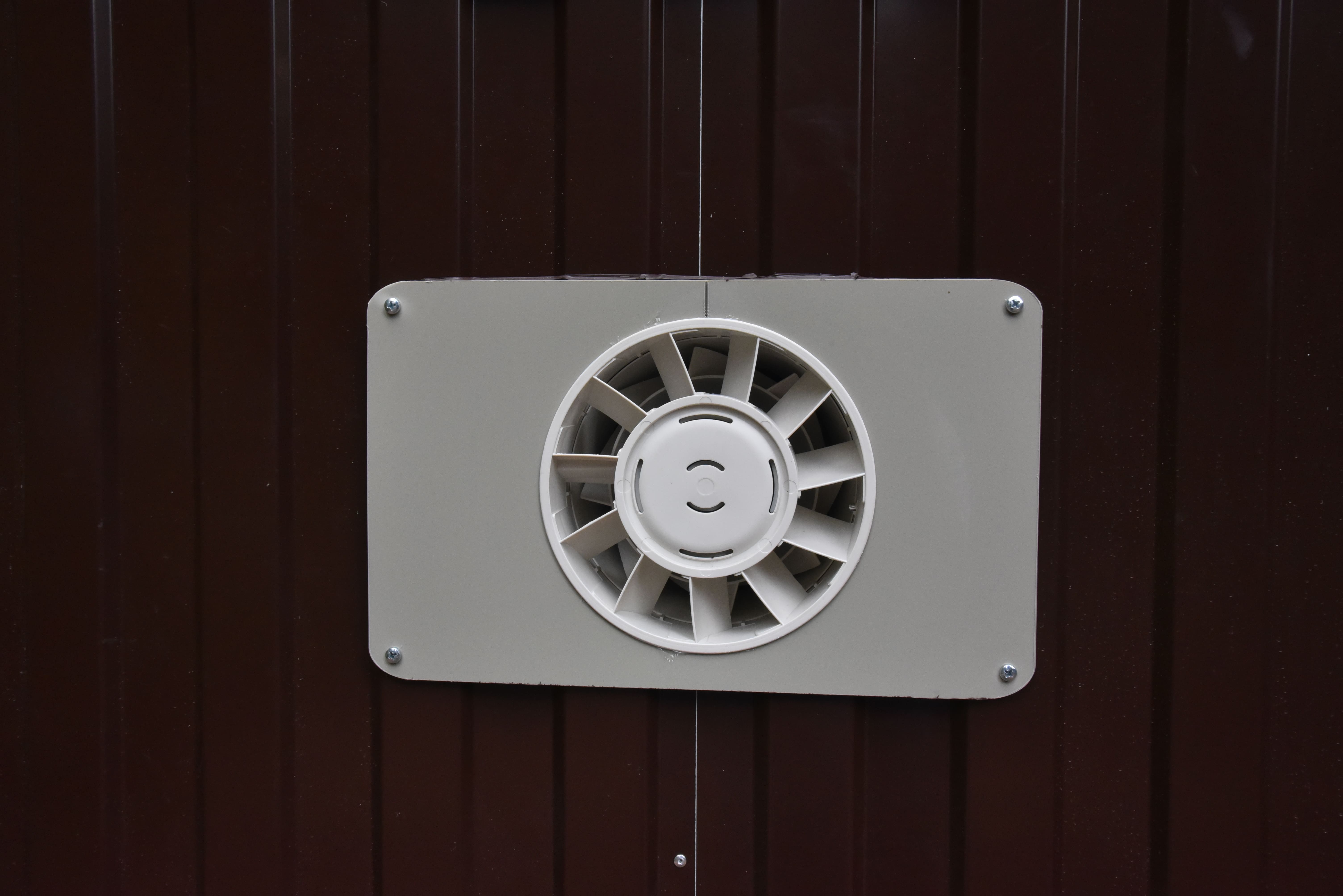 Автоматический уличный брудер "Идеальный папа". Фото 7 Автоматический уличный брудер "Идеальный папа". Фото 7